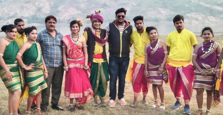 वायदे के मुताबिक छत्तीसगढ़ी हॉरर फ़िल्म चित्राग्रही फिल्म्स मुंबई की सेल्फी बेबो के गानो का फिल्मांकन सक्ती में