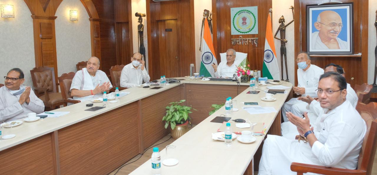 मुख्यमंत्री ने की बड़ी घोषणा: निजी स्कूलों के बच्चों को भी महतारी दुलार योजना का मिलेगा लाभ