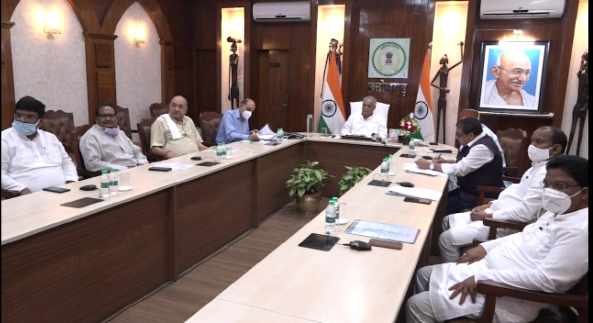 प्रदेश के सभी जिला चिकित्सालय एवं विकासखण्ड स्तरीय अस्पताल बनेंगे सर्व सुविधा संपन्न: मुख्यमंत्री श्री भूपेश बघेल