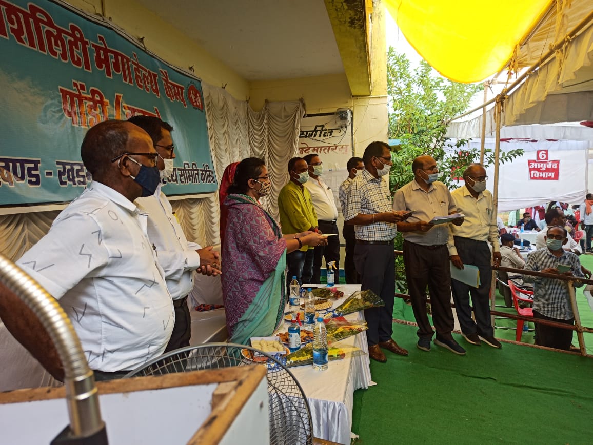 संसदीय सचिव श्रीमती अम्बिका सिंहदेव ने पोंडीबचरा में आयोजित शिविर में 58 हितग्राहियों को वितरण किया विभिन्न प्रमाण पत्र