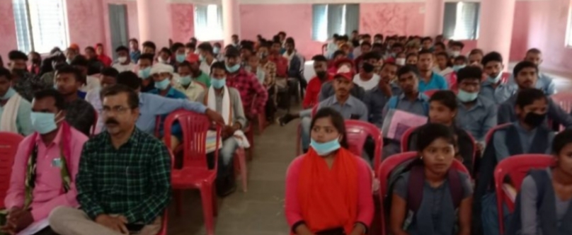 कलेक्टर श्याम धावड़े के निर्देशानुसार विकासखण्ड भरतपुर में एक दिवसीय उद्यमिता जागरूकता शिविर का आयोजन 