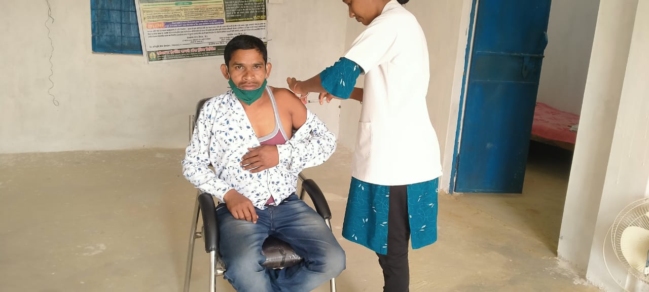 जिले में 8 लाख टीकाकरण पूर्ण, कलेक्टर  धावड़े की सतत निगरानी में 15 जनवरी को फिर होगा वैक्सीनेशन महाभियान,