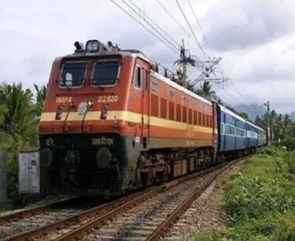 रेलवे ने दी बड़ी खुशखबरी! गर्मियों की छुट्टियों में मिलेगी ट्रेन में कन्फर्म सीट&hellip;इन ट्रेनों में बढ़ाए जाएंगे कोच&hellip;रेलवे ने लिए 72 ट्रेनों के लिए ये बड़ा फैसला&hellip;