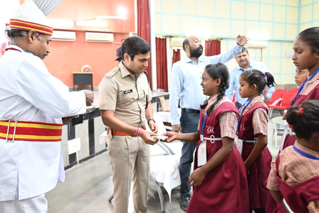 बालिका सशक्तिकरण हेतु हुआ प्रेरक कार्यक्रम पुलिस अधीक्षक कोरबा रहे मुख्य अतिथि एनटीपीसी द्वारा किया गया आयोजन