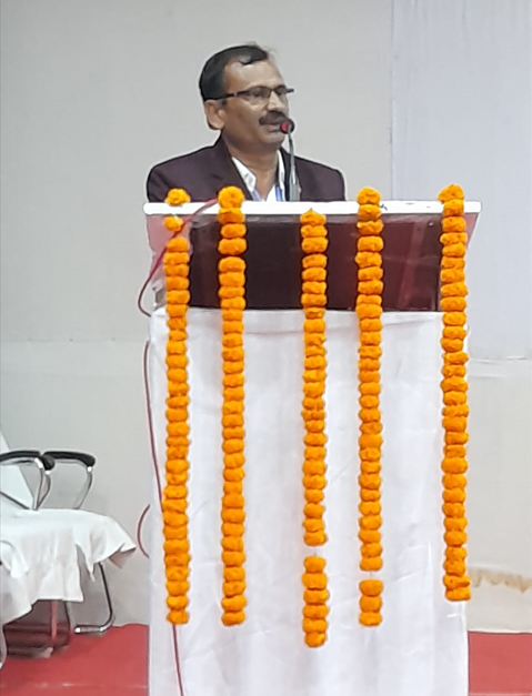  जिले में आदिमानव द्वारा बनाए गए शैलचित्र शोधपरख डॉ विनोद पांडेय