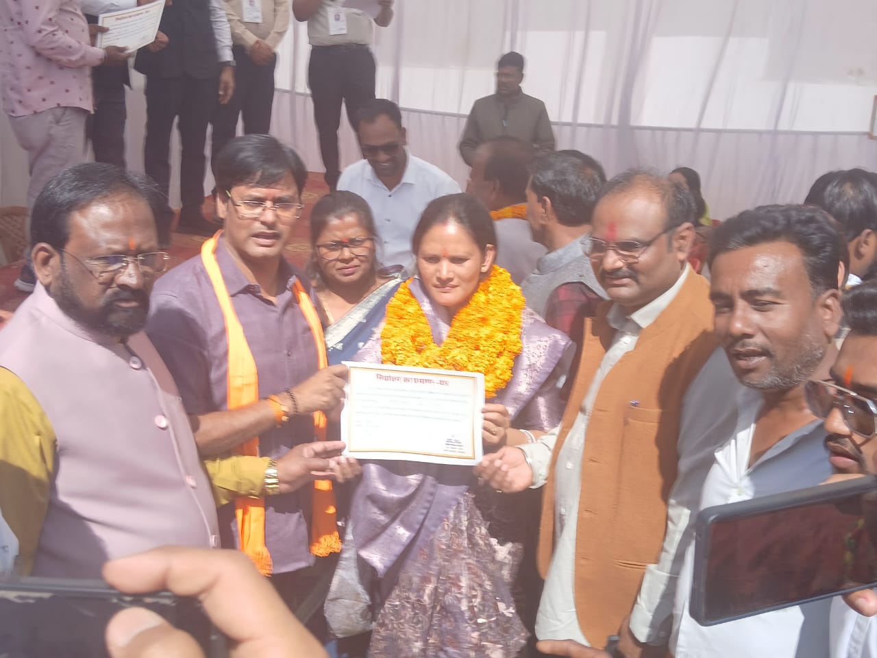 भाजपा पर जनता के विश्वास और कार्यकर्ताओं के परिश्रम की जीत, गायत्री सिंह हुई विजय -  देवेन्द्र तिवारी