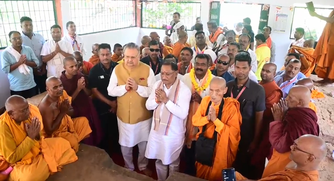 मुख्यमंत्री विष्णुदेव साय रविवार को भोंगापाल में दिए 94 करोड़ रूपए से अधिक राशि के विकास कार्यों की सौगात