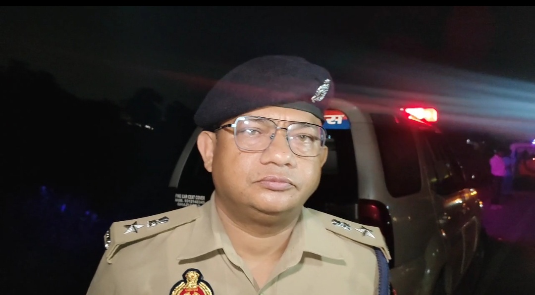 सड़क हादसा कार ट्रैक्टर ट्रॉली से टकराई सिपाही सोनू बालियान की दर्दनाक मौत