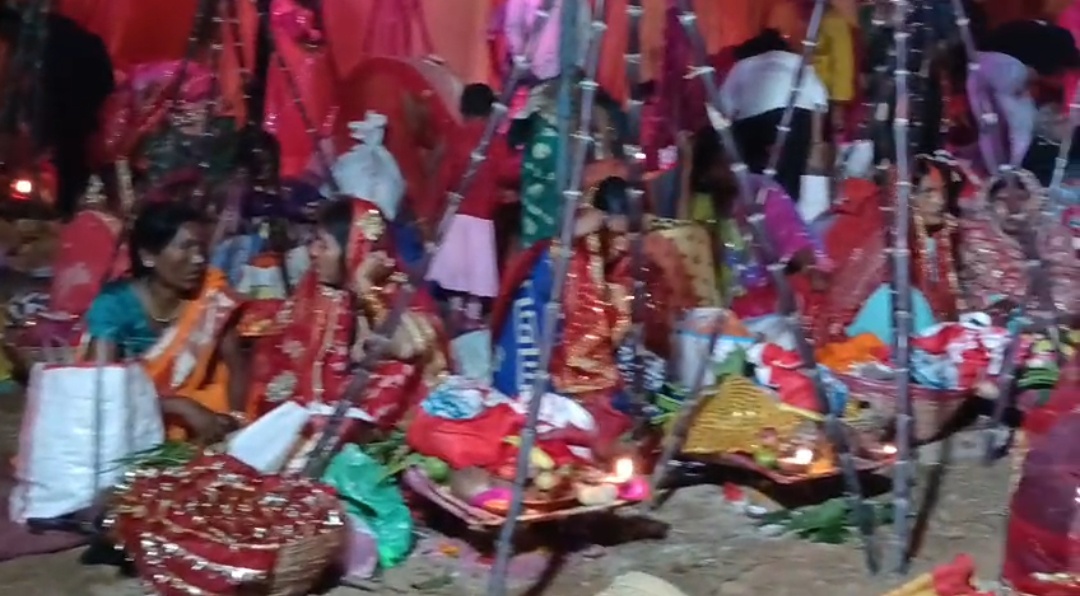 बलरामपुर जिले में छठ पूजा आस्था और श्रद्धा के साथ धूमधाम से मनाई गई