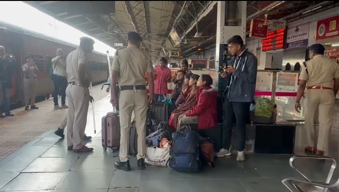 दिल्ली ब्लास्ट  को लेकर  अलर्ट