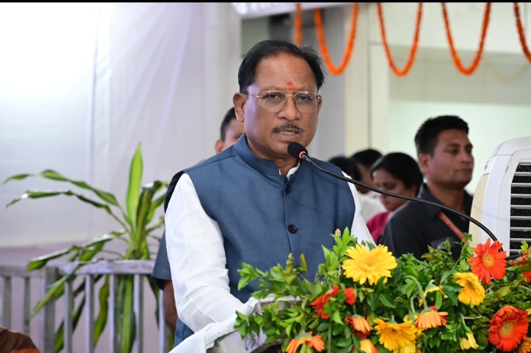बिलासा देवी एयरपोर्ट की रात्रि उड़ान सेवा का उद्घाटन