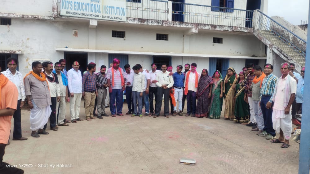 बसना तहसील साहू संघ के चुनाव में पंकज साव बने अध्यक्ष  परसुराम साव उपाध्यक्ष  और दशमोती साव  महिला तहसील उपाध्यक्ष निर्विरोध चुनी गई