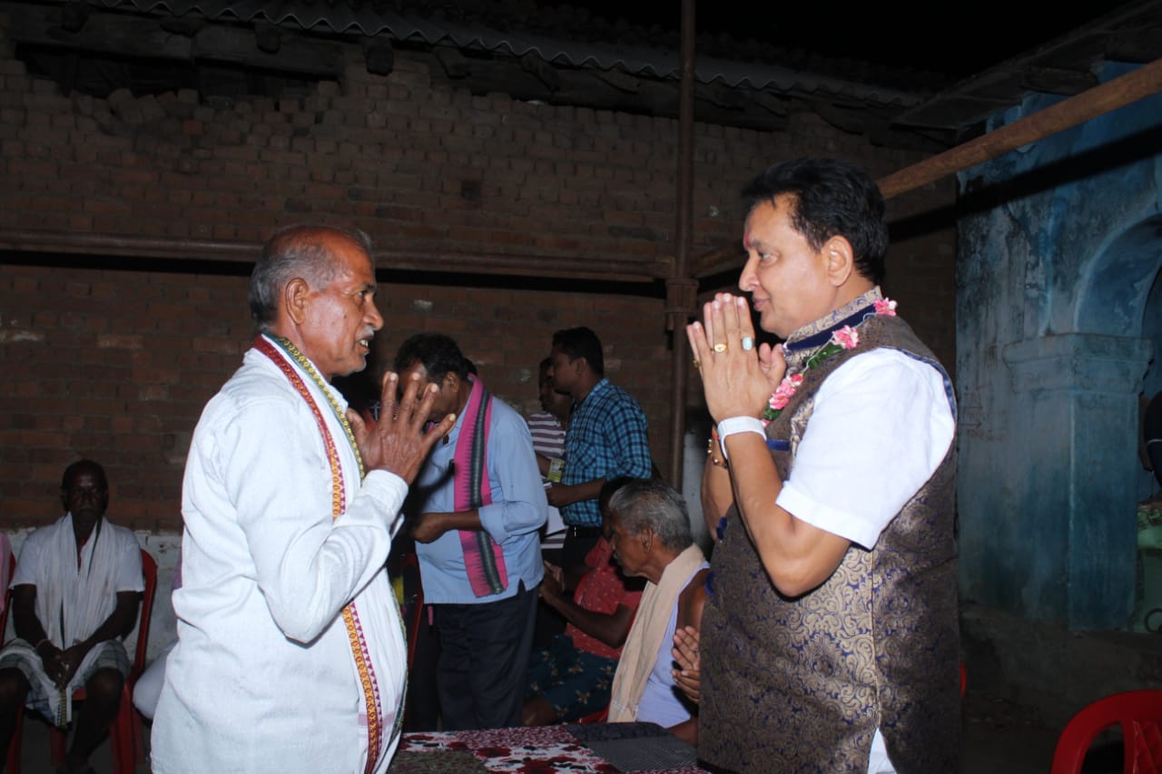 बाहक कार्यक्रम में पहुंचे  संपत अग्रवाल, दो गांवों को एक कर पेश की मिसाल