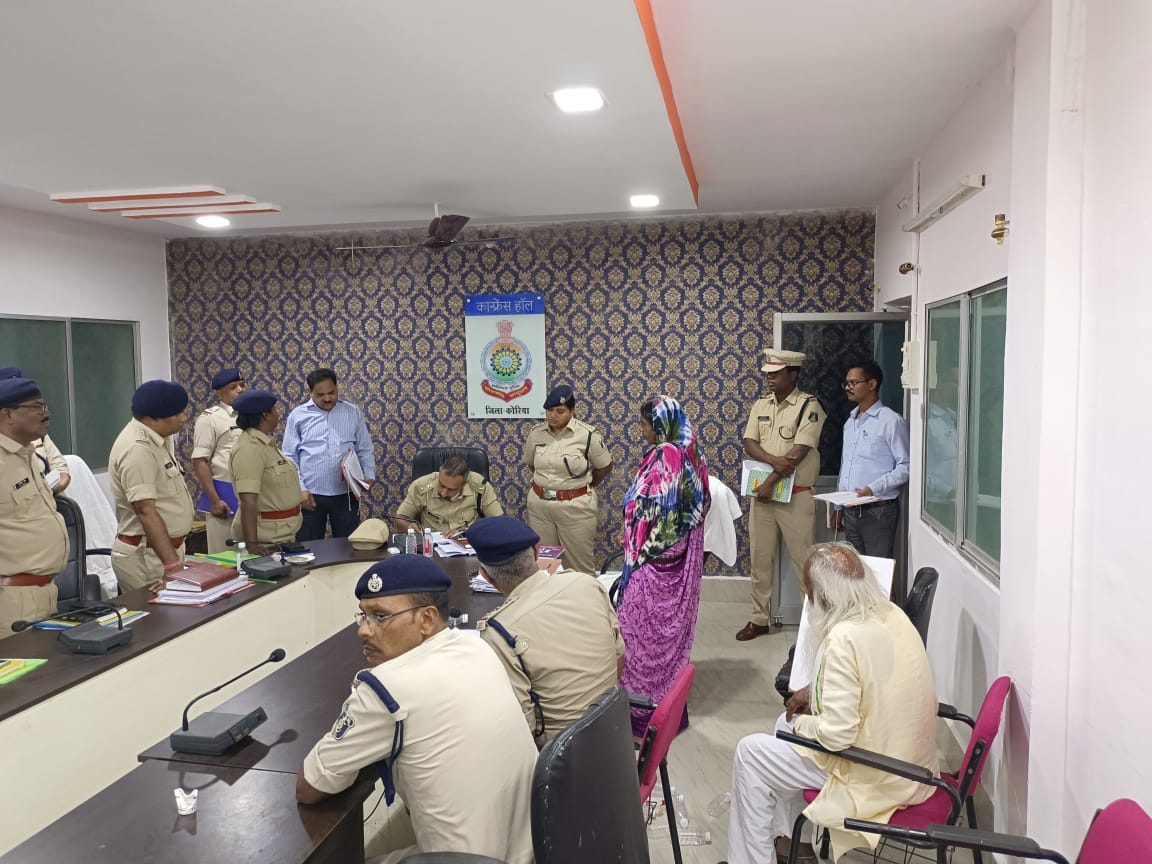 बुजुर्ग दंपत्ति के शिकायत का एस पी ने किया त्वरित निराकरण