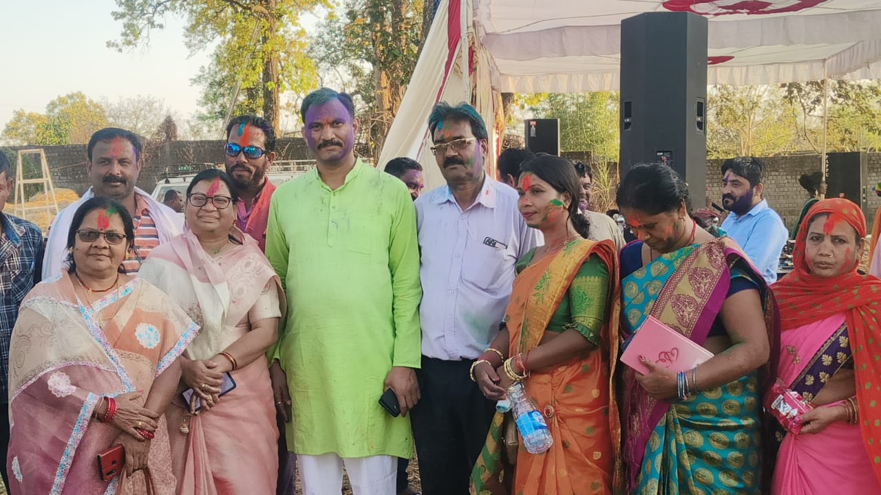 रंग पंचमी होली मिलन भाजपा महिला मोर्चा द्वारा समारोह आयोजित, देवतुल्य जनता खूब झूमी - रेणुका सिंह अध्यक्ष जिला पंचायत कोरिया
