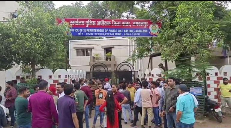 आईपीएस अफसर और कांग्रेसियों का हाथापाई का मामला पहुंचा सीएम तक