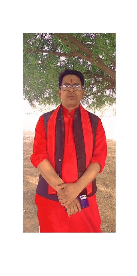 खाय बर खर्ची नई आऊ नाचे बर परछी चिरमिरी में सत्यार्थ  महेश प्रसाद 