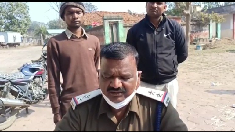 धारदार हथियार से पत्नी की कर दी हत्या, आरोपी पति गिरफ्तार