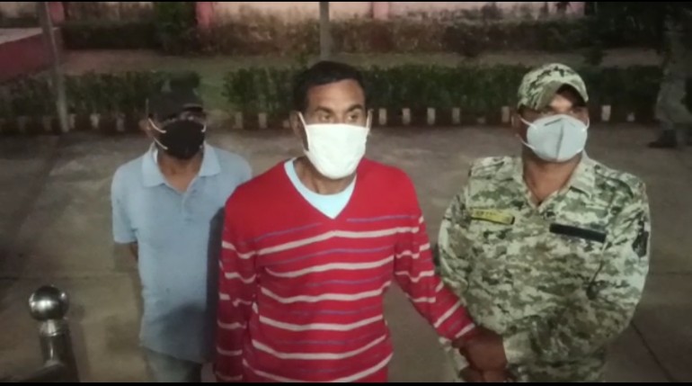 चिटफंड कंपनी डायरेक्टर की हुई गिरफ्तारी छ डायरेक्टर पकड़ से बाहर पुलिसिया तलाश अभी जारी208 निवेशकों के नब्बे लाख गमन का है आरोप