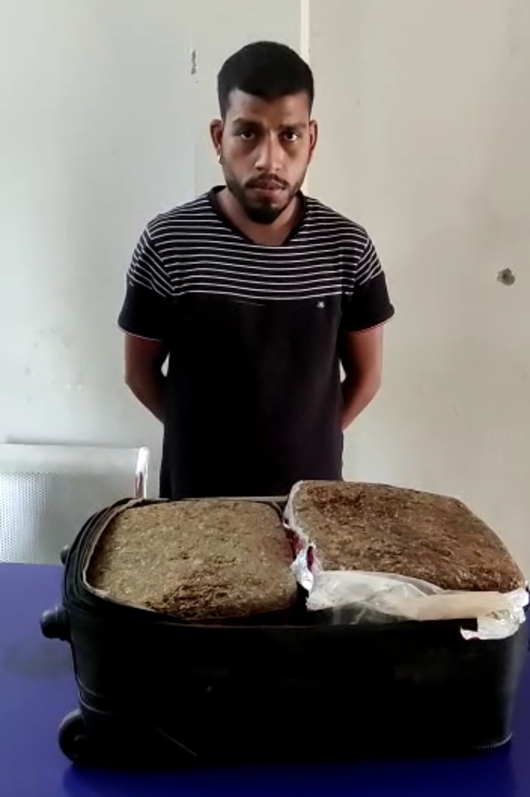 16 किलो ग्राम गांजा के साथ एक आरोपी गिरफ्तार