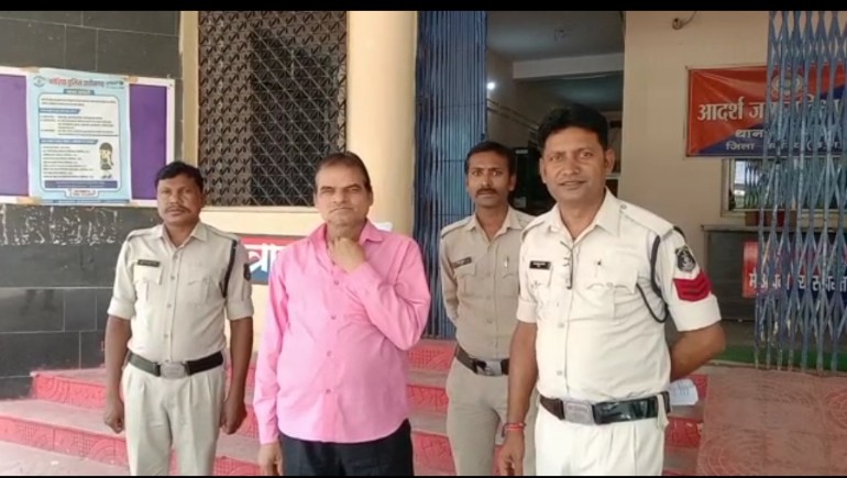 लम्बे समय से सट्टे का काम कर रहे अरविंद तिवारी पर चिरमिरी पुलिस की कार्रवाई