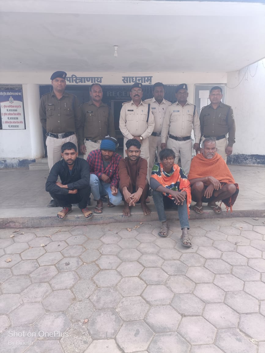  नशीली इंजेक्शन व देसी पिस्टल के साथ 5 आरोपी गिरफ्तार