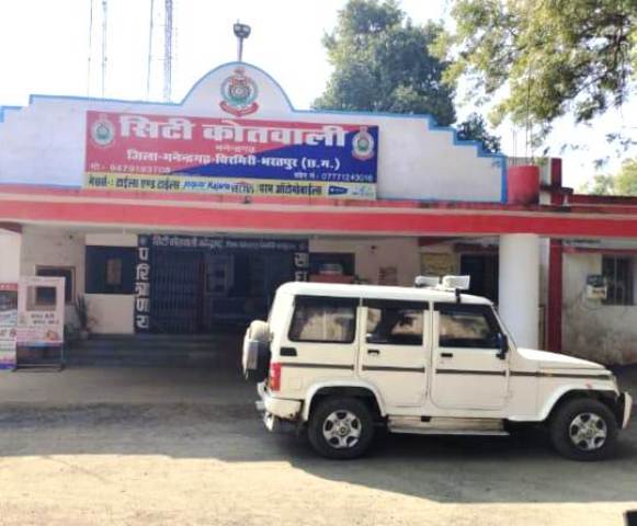 शराब पीकर युवक ने व्यापारी से की गाली गलौज पुलिस ने शिकायत पर की कार्यवाही शुरू