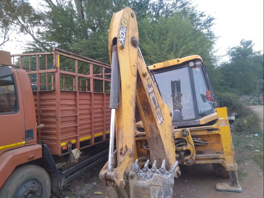  अवैध खनिज परिवहन पर ताबड़तोड़ कार्रवाई जारी,1 जेसीबी सहित 3 हाईवा जब्त