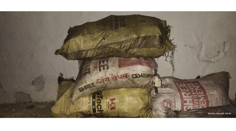 थाना प्रभारी के बयान से भ्रामक खबर का हुआ खंडन 4 बोरी को कोयला हुआ जप्त, खबरों में बताया गया 10 बोरी की हुई जप्ती