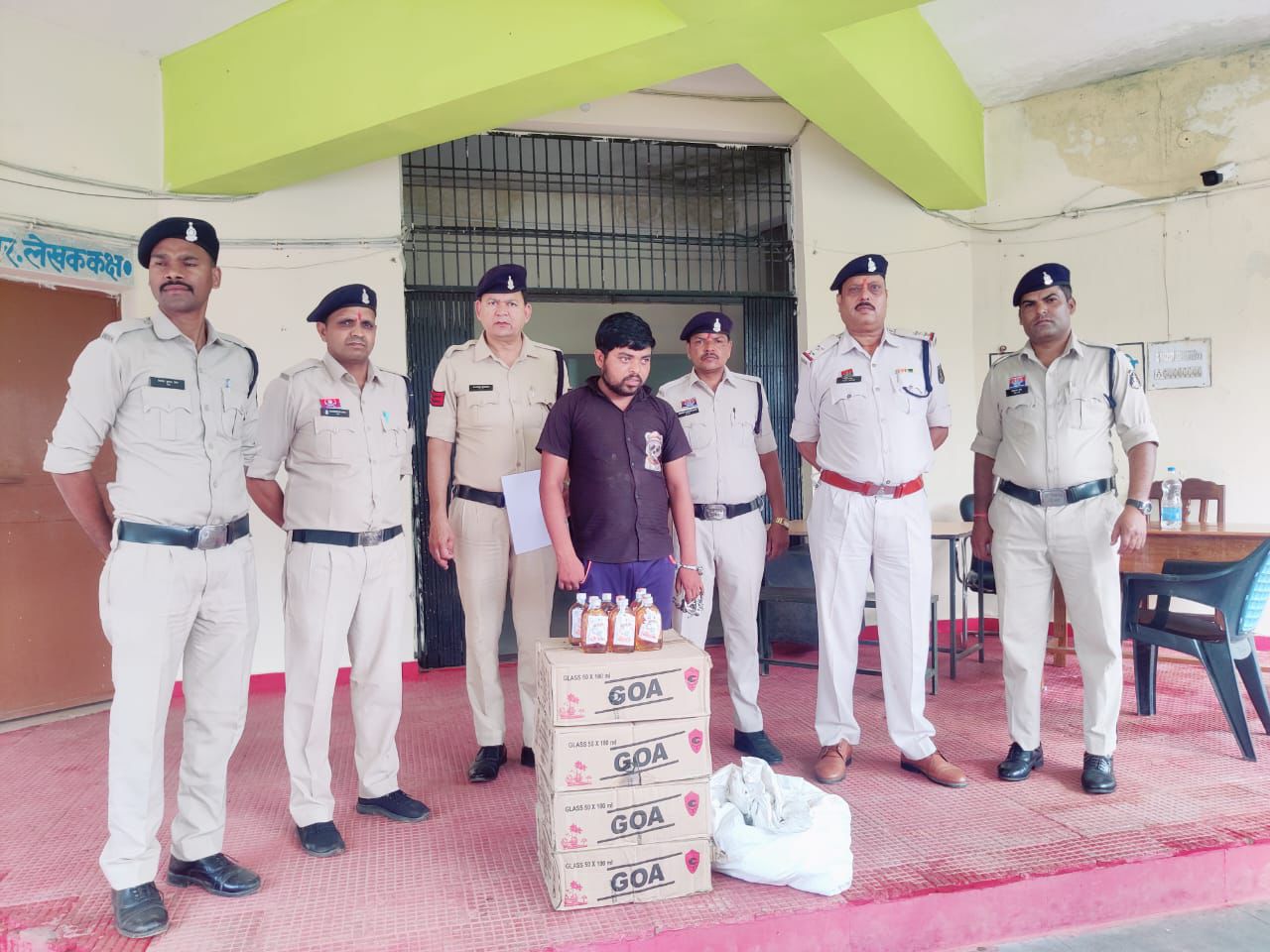 अवैध शराब बेचने वाला आरोपी गिरफ्तार, खड़गवां पुलिस की कार्यवाही 