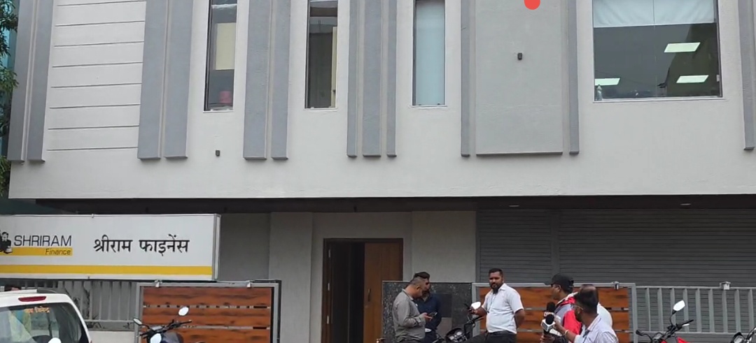 श्रीराम फाइनेंस पर गुंडागर्दी का आरोप बिना नोटिस ग्रामीणों के वाहन उठाए सुप्रीम कोर्ट के आदेशों की खुली अवहेलना