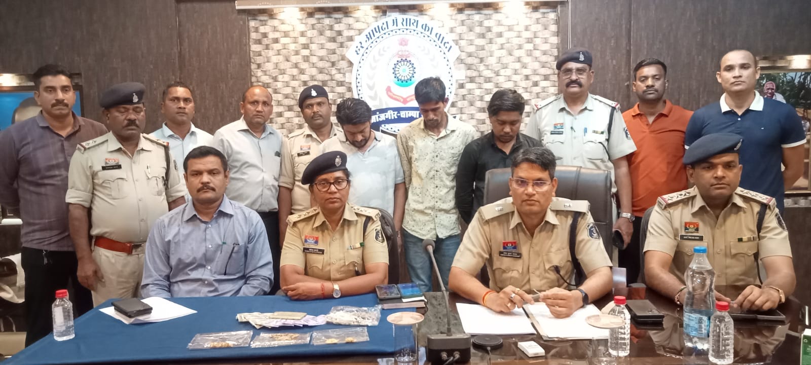 बस्तर पुलिस की बड़ी कार्रवाई: ओडिशा से गांजा सप्लाई करने वाले अंतरराज्यीय गिरोह का भंडाफोड़, 102.82 किलो गांजा के साथ दो आरोपी गिरफ्तार