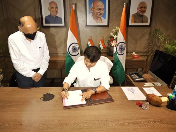 ज्योतिरादित्य सिंधिया ने केन्द्रीय इस्पात मंत्री के रूप में पदभार ग्रहण किया