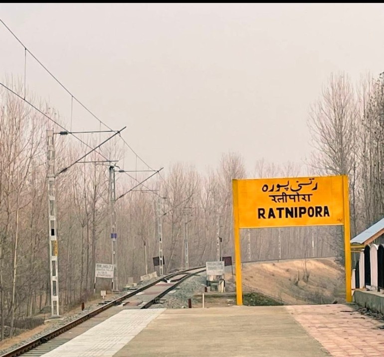 प्रधानमंत्री ने रत्नीपोरा के लिए रेल-संपर्क की सराहना की