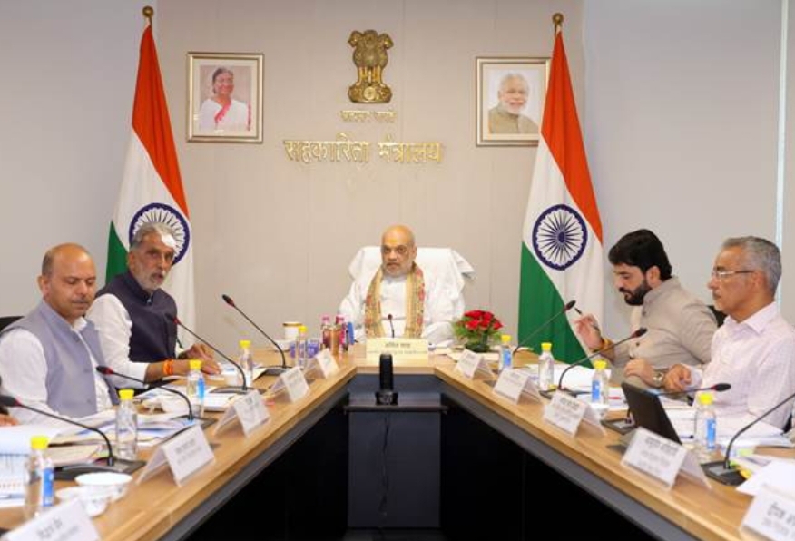 केन्द्रीय गृह एवं सहकारिता मंत्री श्री अमित शाह की अध्यक्षता में सहकारिता क्षेत्र में विश्व की सबसे बड़ी अन्न भंडारण योजना की समीक्षा बैठक आयोजित
