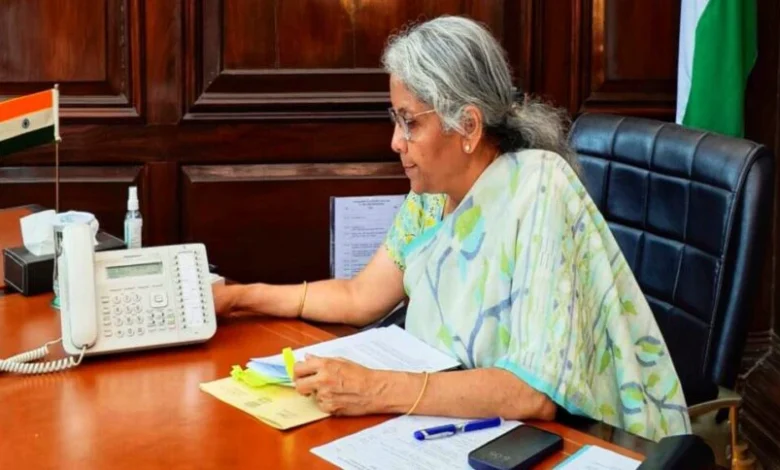 Advance Salary : केंद्र सरकार का बड़ा फैसला, कर्मचारियों को दी जाएगी एडवांस सैलरी और पेंशन