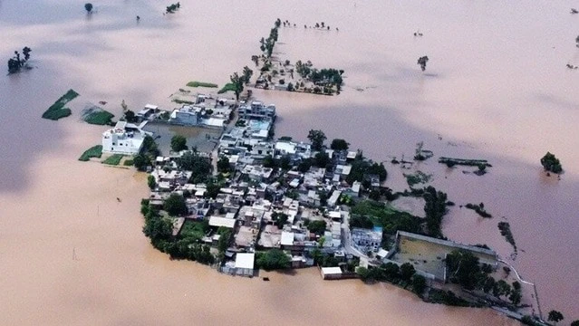 पानी-पानी हुआ पंजाब, 37 साल बाद ऐसी बाढ़, तीन नदियों के उफान में सैकड़ों गांव डूबे