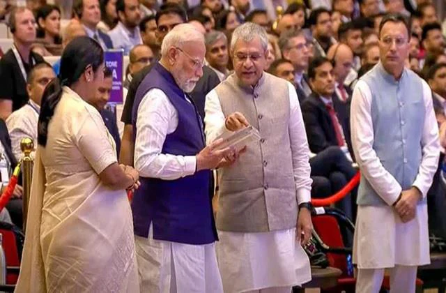 सेमीकॉन इंडिया 2025: ISRO ने बनाई पहली स्वदेशी सेमीकंडक्टर चिप, पीएम मोदी को की भेंट