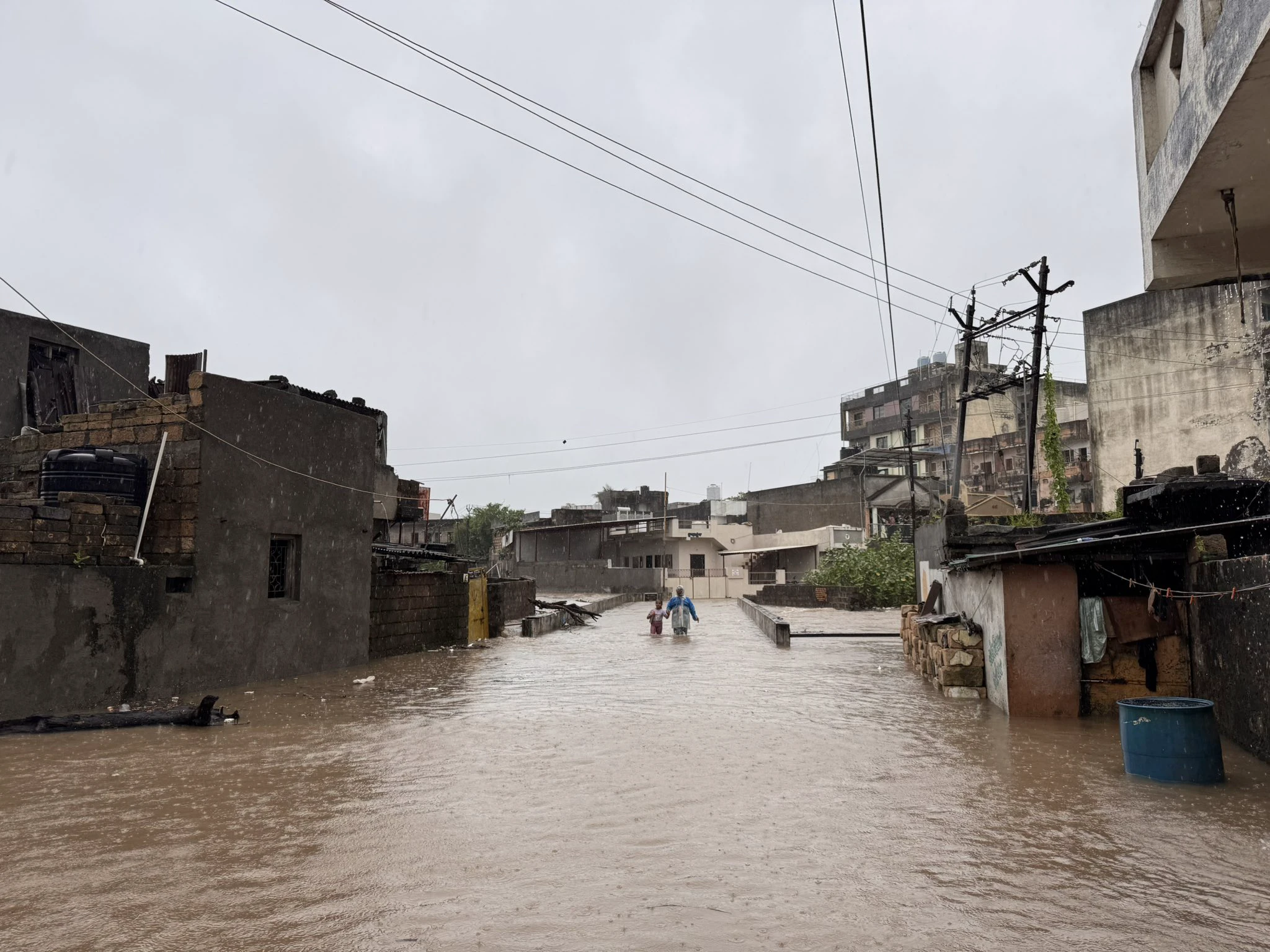  113 डैम पर खतरे की घंटी! सरदार सरोवर 89% तक भरा, प्रशासन ने जारी की हाई अलर्ट चेतावनी