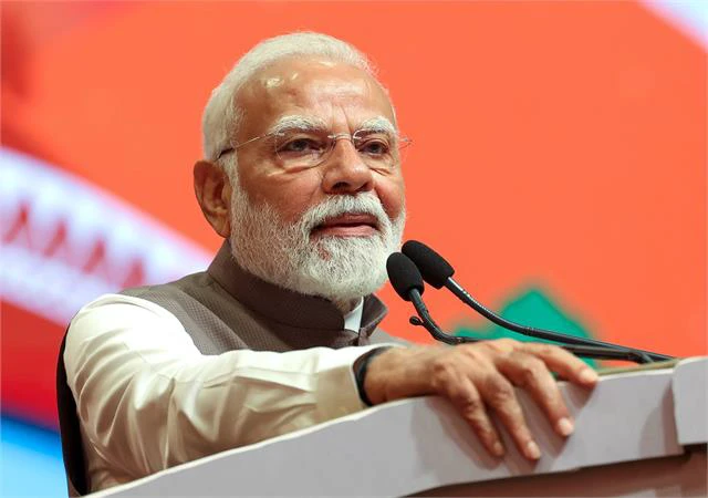 पीएम मोदी का धर्मशाला में बड़ा ऐलान, बाढ़ प्रभावित लोगों के लिए जारी किया 1500 करोड़ का राहत पैकेज