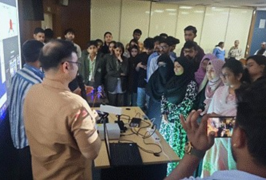 सीएसआईआर और इसकी प्रयोगशालाओं ने देश भर में व्याख्यानों प्रदर्शनों और जन जागरूकता कार्यक्रमों के साथ राष्ट्रीय विज्ञान दिवस 2026 मनाया
