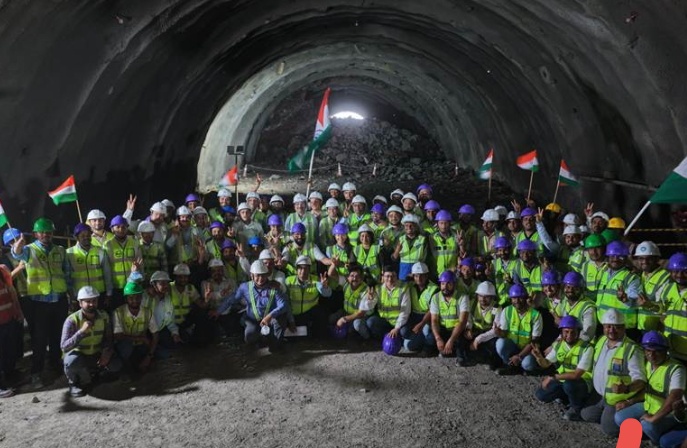 मुंबई अहमदाबाद बुलेट ट्रेन परियोजना के लिए महाराष्ट्र में तीसरी पर्वतीय सुरंग का निर्माण सफलतापूर्वक पूरा हुआ यह उच्च गति रेल खंड में तीव्र प्रगति का संकेत है