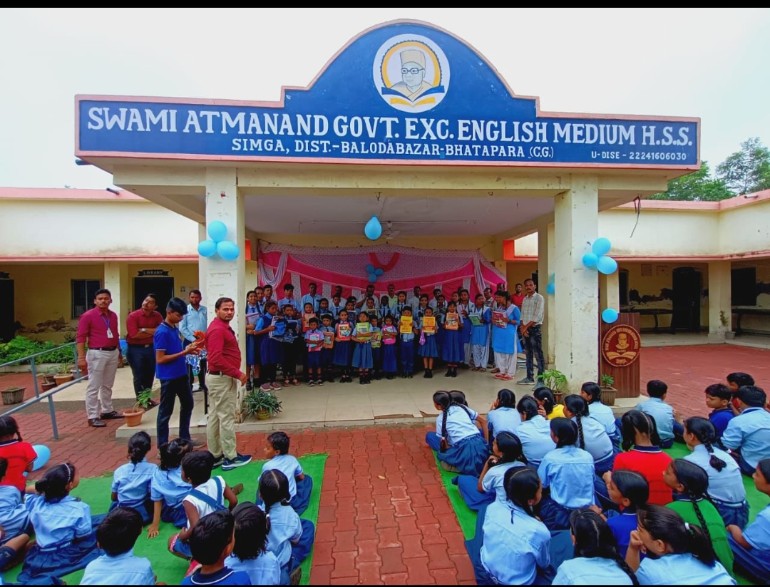 सिमगा स्वामी आत्मानंद स्कूल मे मनाया गया प्रवेश उत्सव 