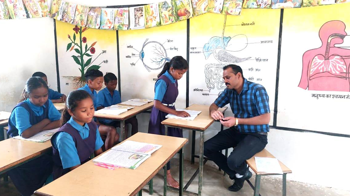  कलेक्टर श्री लंगेह के निर्देश का दिखा असरसोनहत एसडीएम ने स्कूल आंगनवाड़ी केंद्रों का किया निरीक्षण प्रधानमंत्री आवास निर्माण का लिया जायजा