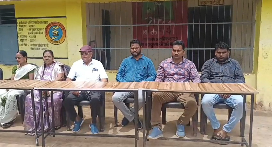 लाल बहादुर स्कूल में पालक शिक्षक बैठक सम्पन्न 