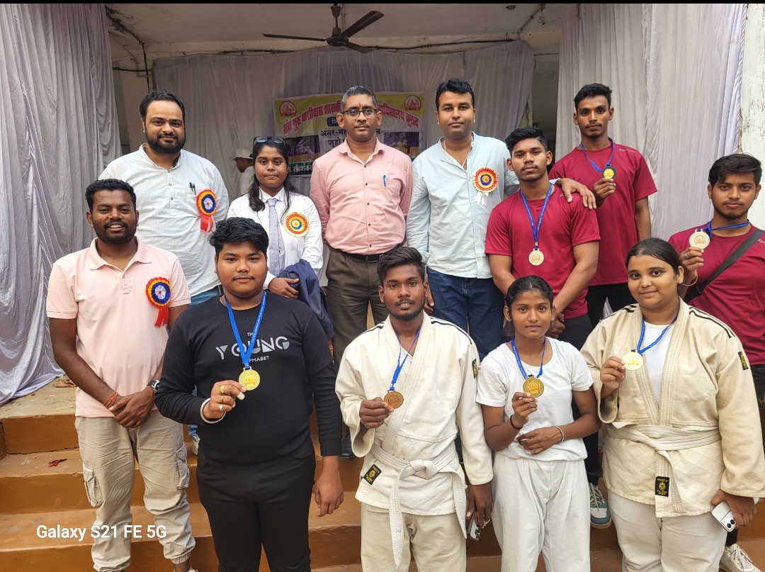 पं रविशंकर शुक्ल रायपुर यूनिवर्सिटी  जूडो  सलेक्शन ट्रायल में 2 खिलाडीयो ने जीते स्वर्ण पदक 