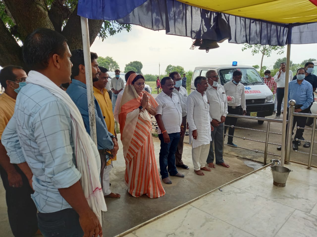 सूरजपुर जिले को मिले चार एंबुलेंस की सौगात