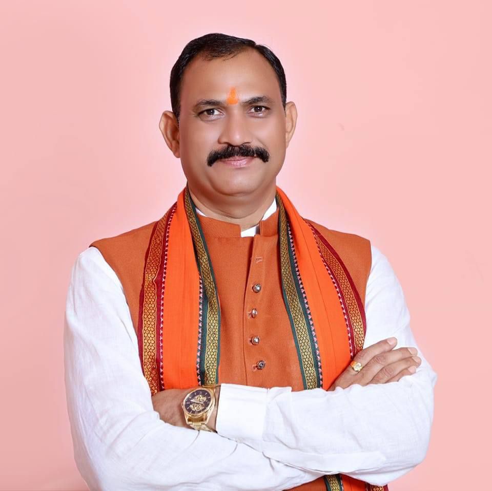 क्षेत्र के विधायक एवं स्वास्थ्य मंत्री श्याम बिहारी जायसवाल के प्रयासों से चिरमिरी में खुलेगा शासकीय पालीटेक्निक कालेज