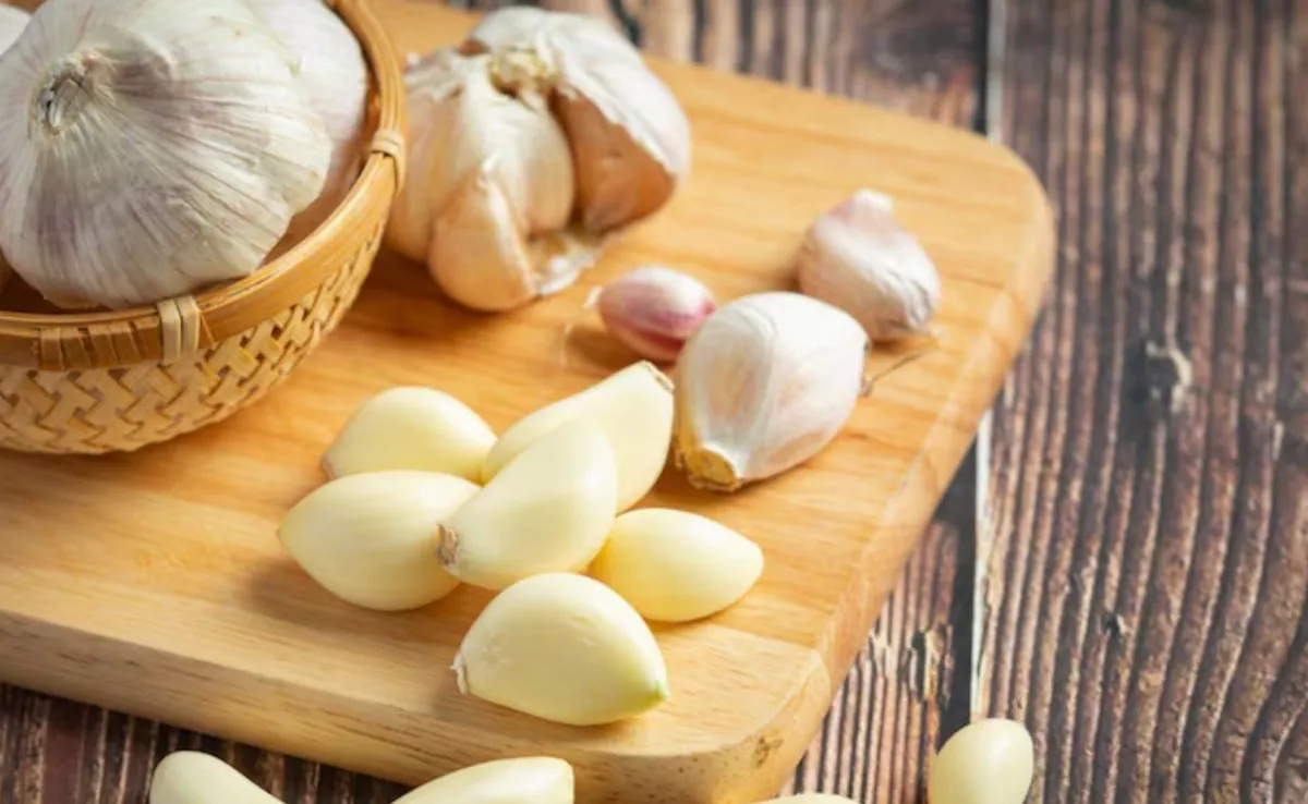 सुबह खाली पेट लहसुन खाइए&hellip; तीसरा फायदा जानकर आप भी अभी से शुरू कर देंगे!&rdquo;