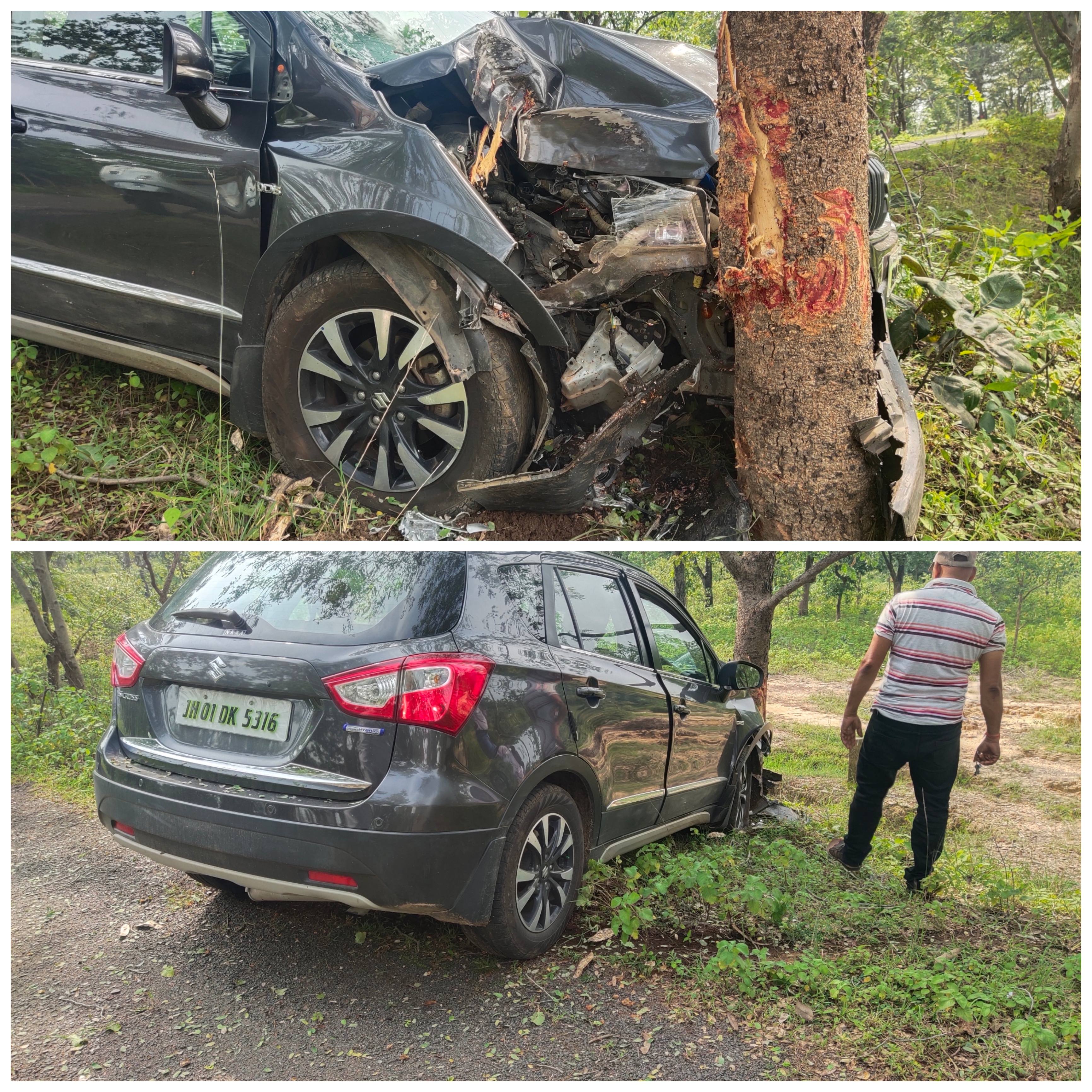 सेंट्रल बैंक मैनेजर की कार अनियंत्रित होकर टकराई पेड़ से